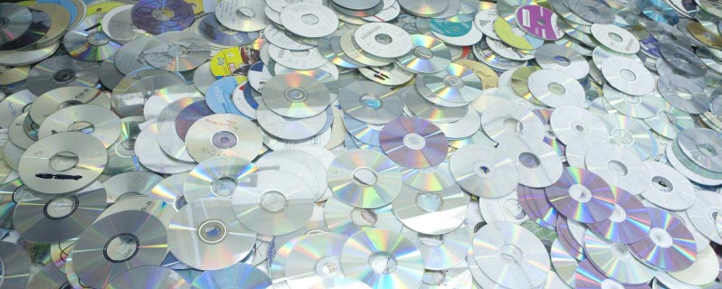 Allein in Deutschland werden jedes Jahr Hundertausende CDs und DVDs entsorgt